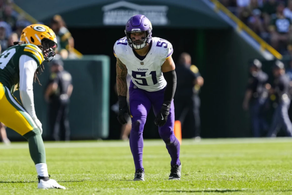 Vikings Place LB Blake Cashman, RB Ty Chandler On IR