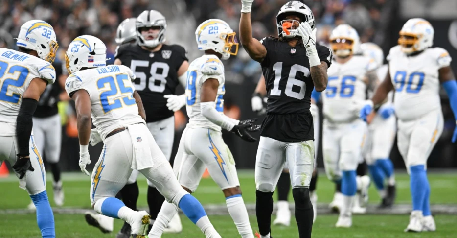 Week 2 NFL picks: Raiders-Chargers Monday Night Football prediction, Silver and Black Pride’s Pick’em competition