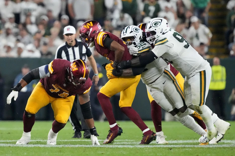 Are the Packers Really Good or are the Commanders Really Bad?