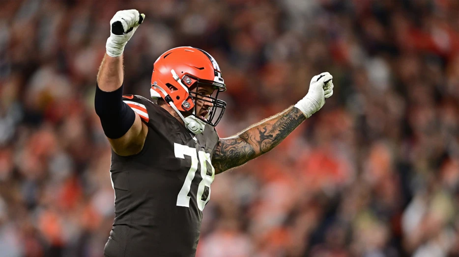 Browns’ Jack Conklin injury update vs Ravens will frighten Joe Flacco