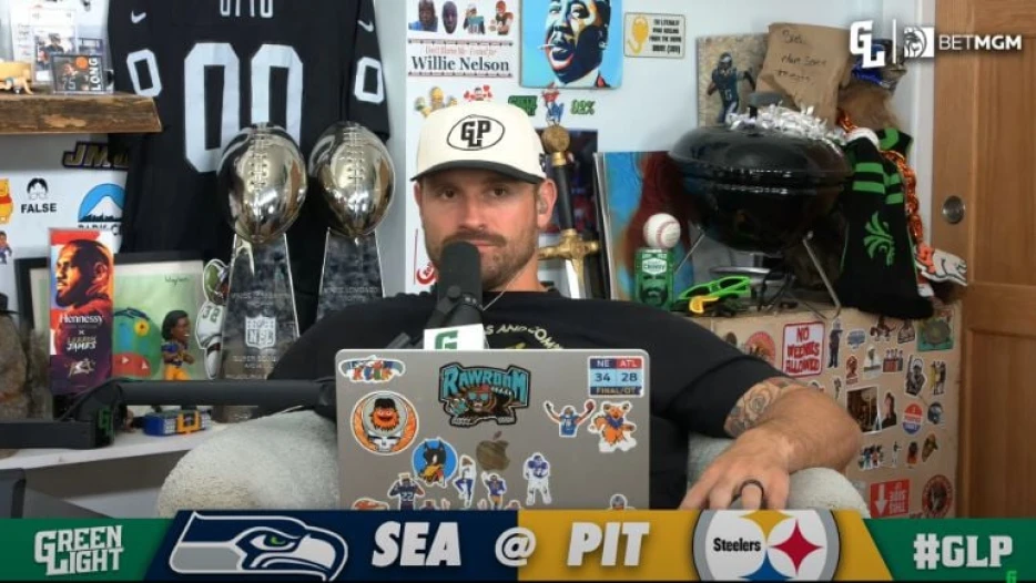 Chris Long Believes Seahawks Game Is Going To Be ‘Bigger Test’ For Steelers’ Offense