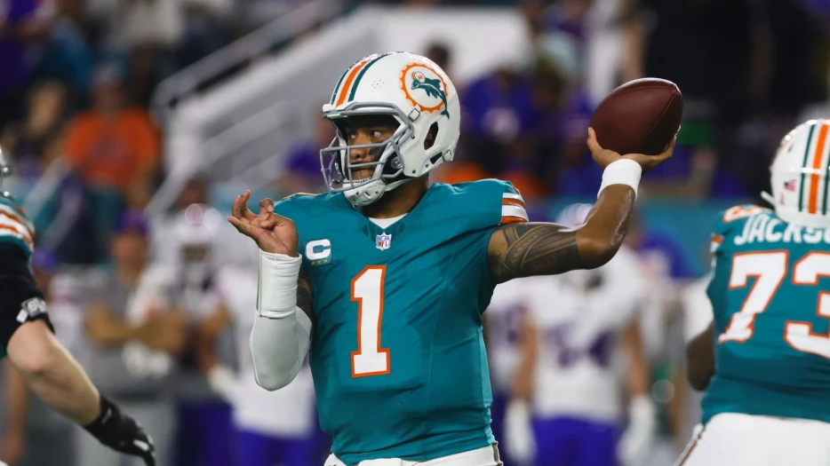 Dolphins Held Players-Only Meeting Before Week 2 Game Vs. Patriots
