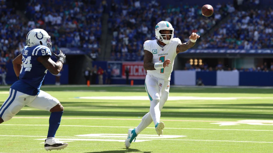 Dolphins’ Tua Tagovailoa frothing at the mouth amid Christian Gonzalez injury news