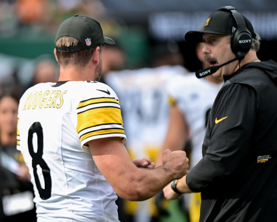Can Arthur Smith &amp; Aaron Rodgers Out-Duel Mike Macdonald for Steelers vs. Seahawks?