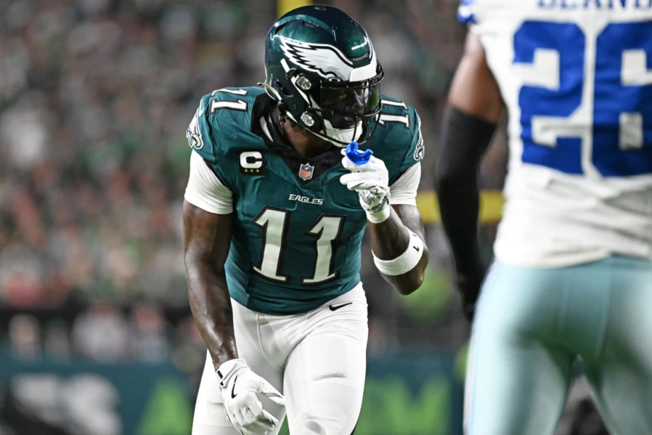 Multiple Teams Wanted to Trade for Eagles All-Pro Playmaker in Offseason: Report