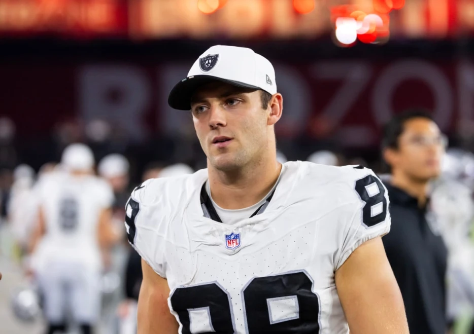 Raiders Daily: Wounded Offense Could Be Limping into Week 2 AFC West Showdown
