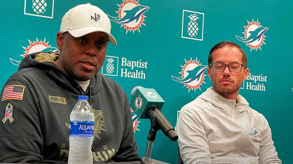 Banner flying over Hard Rock Stadium calls for Dolphins firings