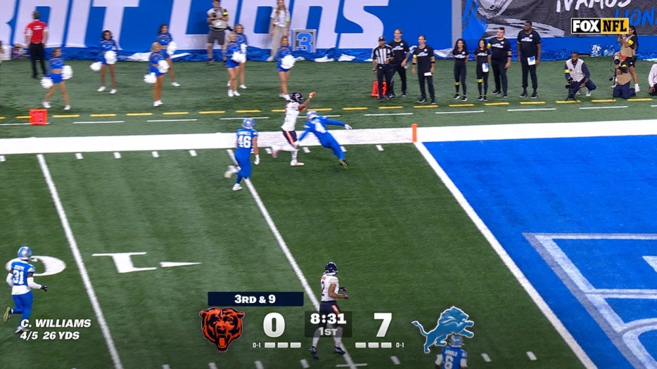 Caleb Williams finds Rome Odunze for a 28-yard TD to tie game at 7-7 against Lions