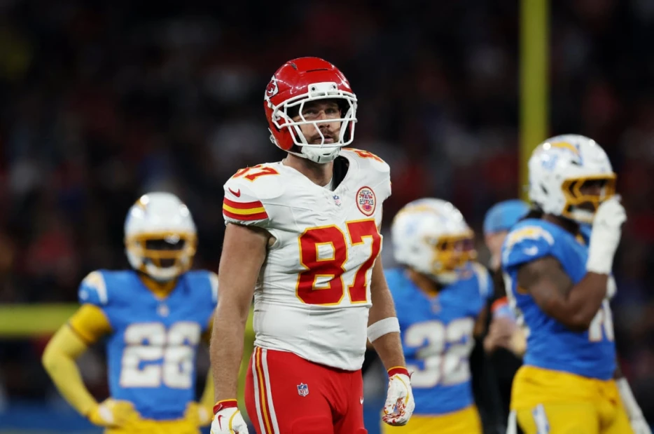 Cameras Catch Travis Kelce’s Sideline Blow-Up Showing Extreme Anger