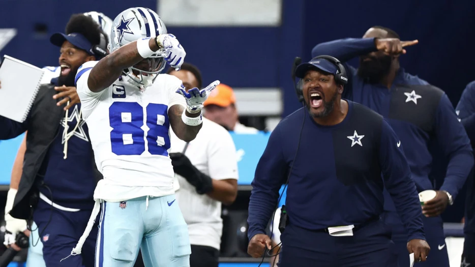 Cowboys’ CeeDee Lamb hilariously offsets 3 Giants penalties with taunting penalty