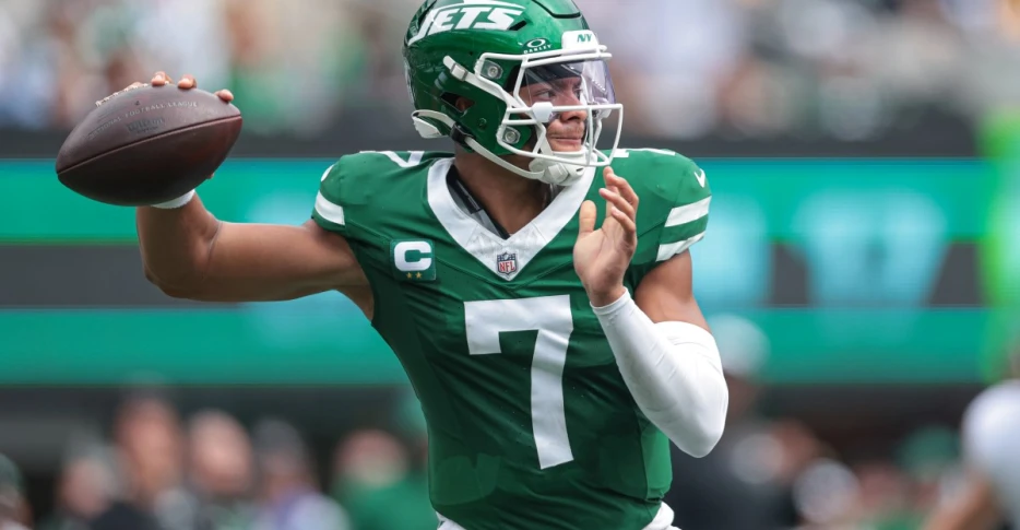 Fan confidence in Justin Fields and Jets surges after Week 1 loss
