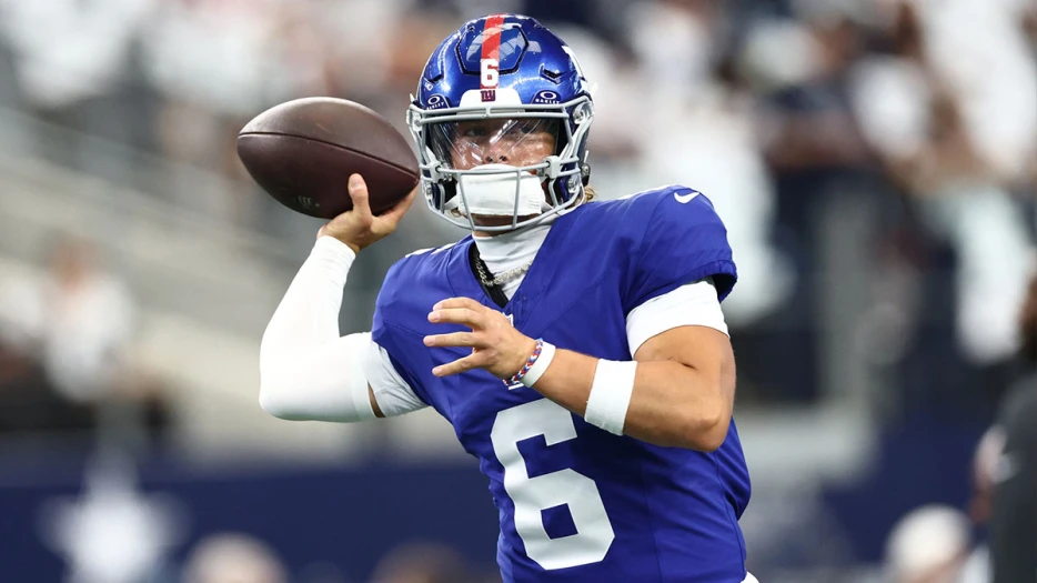 Giants’ Jaxson Dart enters game vs. Cowboys