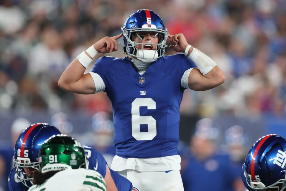 Giants Show ‘No Sense of Urgency’ In Sticking With Russell Wilson: Report
