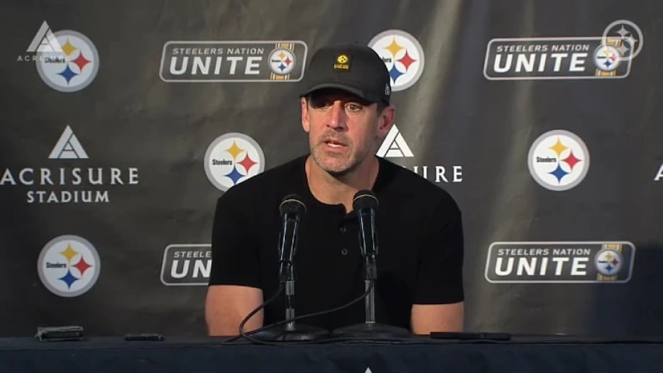 ‘It’s Week 2, Come On Now:’ Aaron Rodgers Shoots Down Idea He’s Frustrated