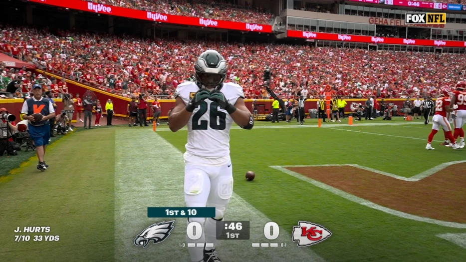Saquon Barkley rushes for 13-yard TD, giving Eagles early lead over Chiefs