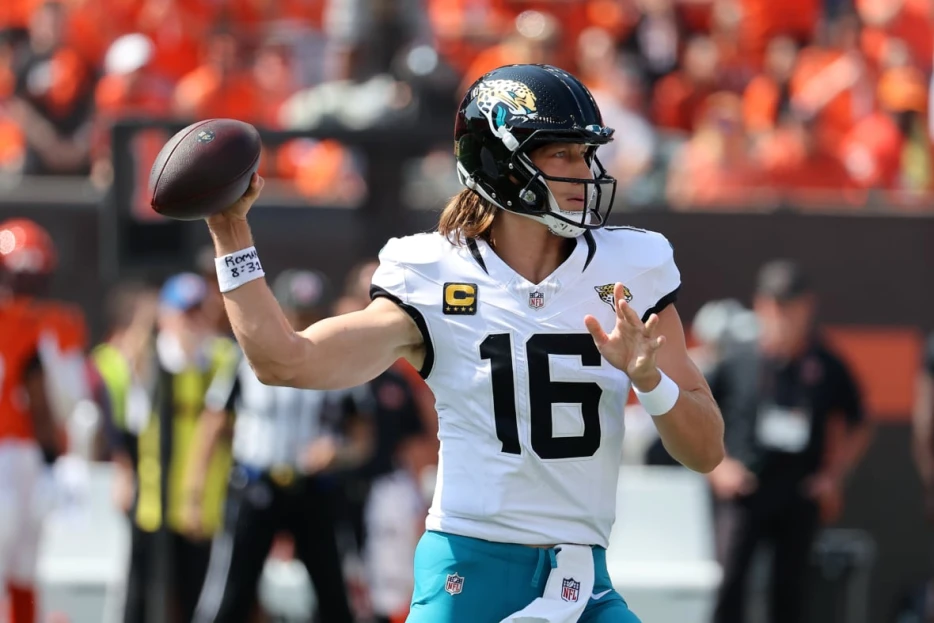 Trevor Lawrence Already Looks Annoyed with Jaguars Head Coach Liam Coen