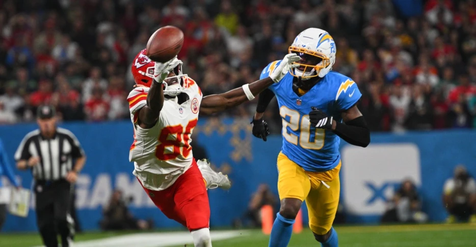 Tyquan Thornton’s journey from the Patriots’ trash to the Chiefs’ treasure