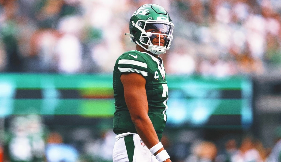 2025 NFL Week 3 Buzz: Jets QB Fields in Concussion Protocol, Could Sit Week 3