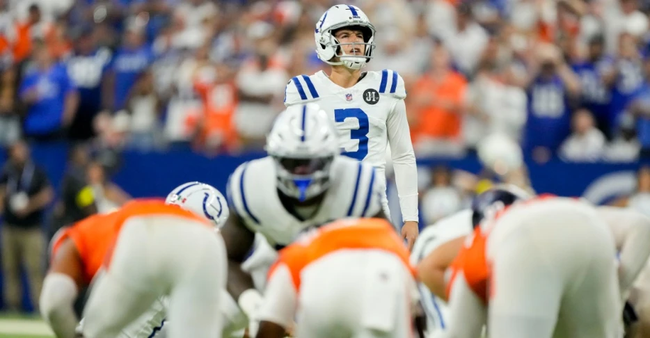 Broncos ST coaches moved Dondrea Tillman to unfamiliar spot on 60-yard FG attempt