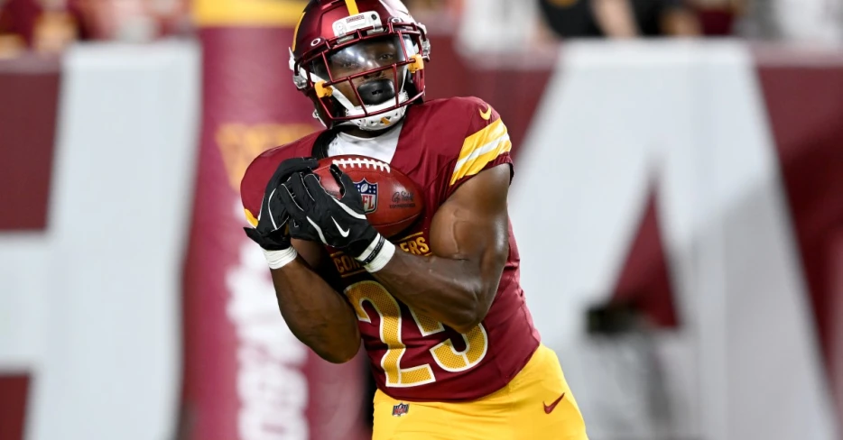 Daily Slop – 15 Sep 25 – With Austin Ekeler lost for the season, Commanders work out a familiar RB today
