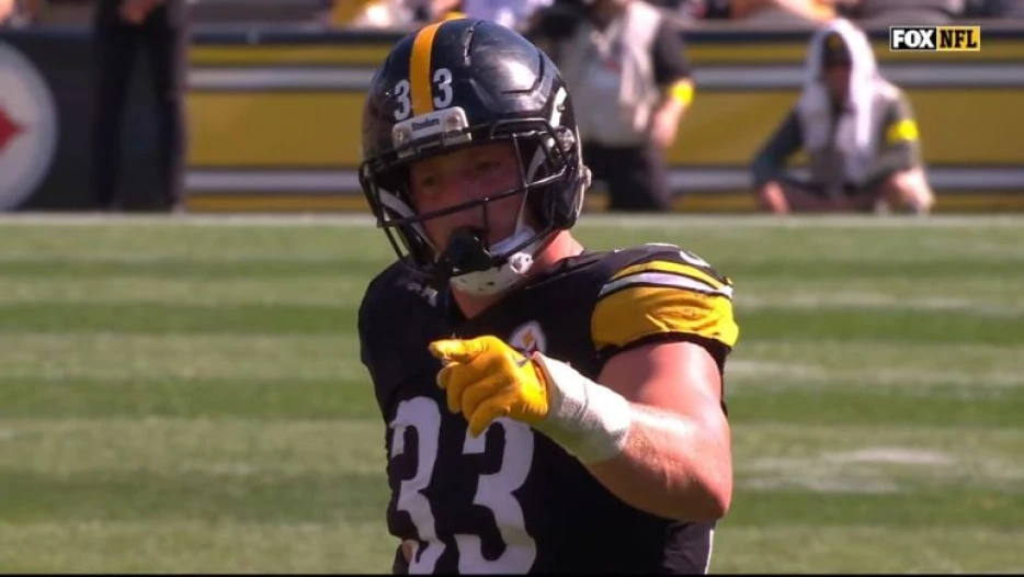 Jack Sawyer Credits T.J. Watt For First NFL Sack: ‘I Told Him Thank You’