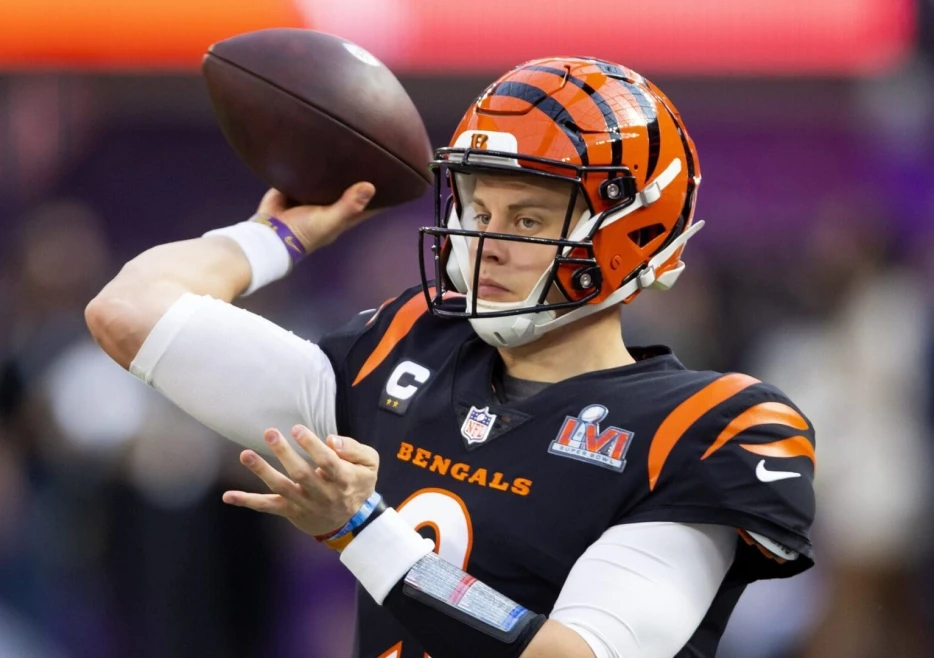 Joe Burrow Could Be Out Three Months If Toe Injury Requires Surgery