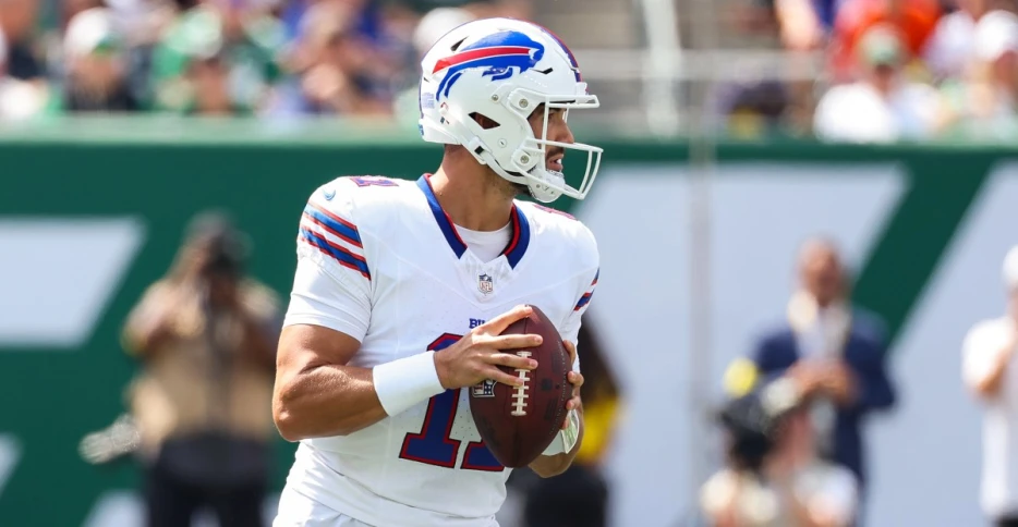 Mitch Trubisky stellar in emergency relief for Josh Allen