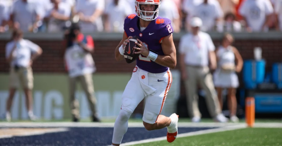 Rams Rookie QB Watch: What’s wrong with Cade Klubnik?
