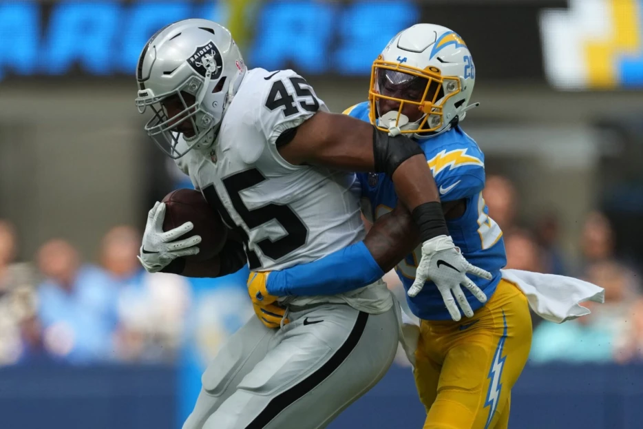 Texans Elevating FB Jakob Johnson For Monday Night Football