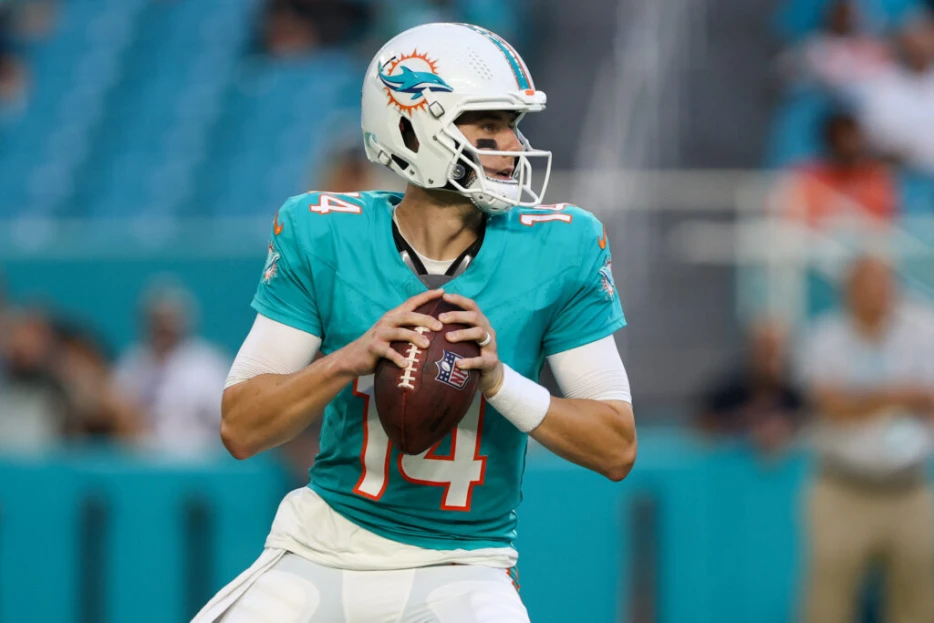 Bengals To Sign Mike White, Sean Clifford