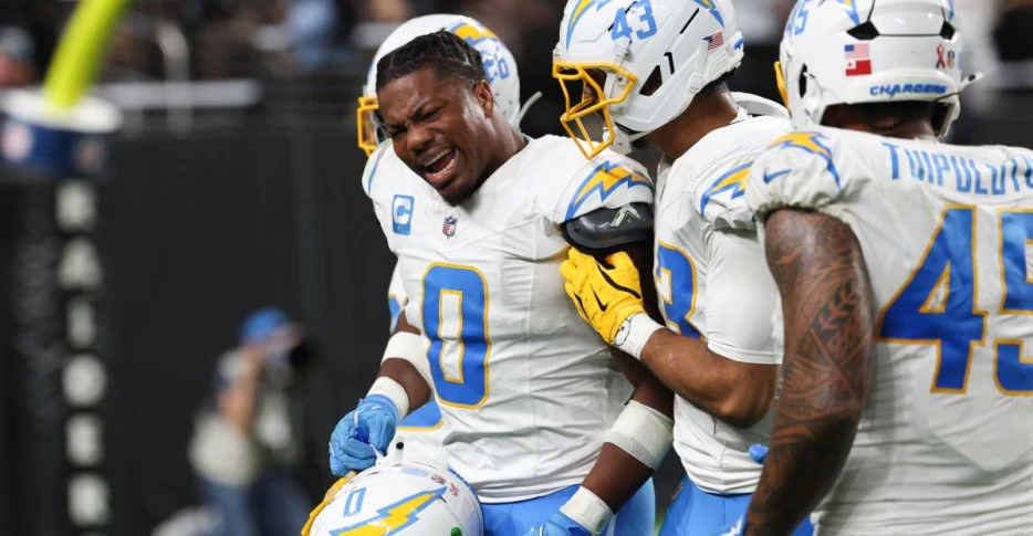 Chargers Week 2 Power Rankings Roundup: Yes, the Bolts are for real