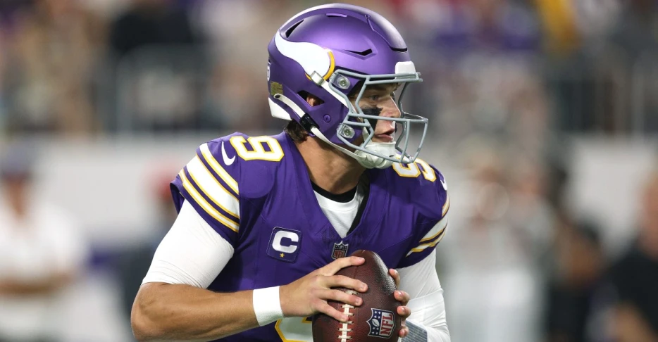 J.J. McCarthy Out 2-4 Weeks with High Ankle Sprain