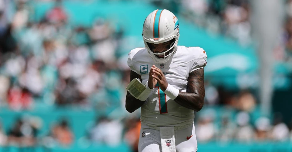 Miami Dolphins Reacts Fan Confidence Survey Week 3