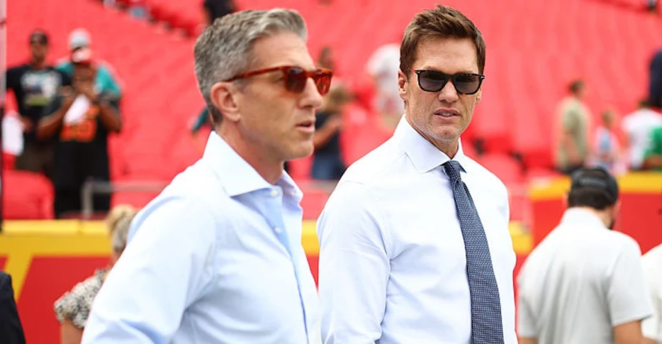 NFL Shadily Deletes Tweet Detailing Tom Brady’s Involvement With The Las Vegas Raiders’ Offense As Football Fans Call Foul
