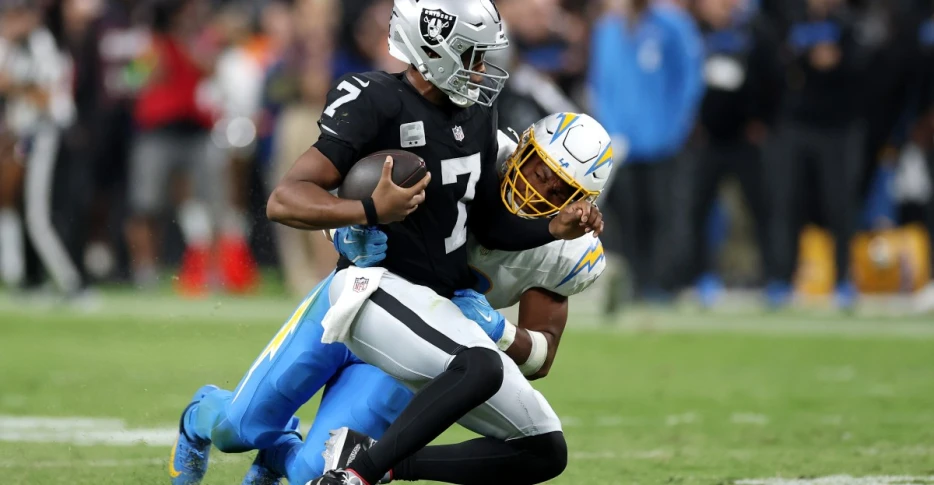 Offensive woes on Monday Night Football drop Raiders in Week 3 NFL power rankings