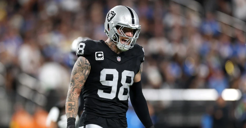 Raiders-Chargers score: Los Angeles wins easily