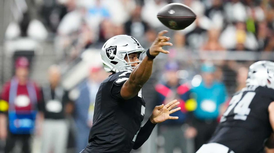 Raiders’ Pete Carroll bluntly calls out Geno Smith for terrible interceptions