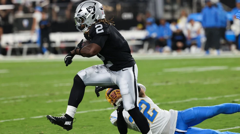 Raiders RB Ashton Jeanty’s sick spin move will have fans watching it 100 times