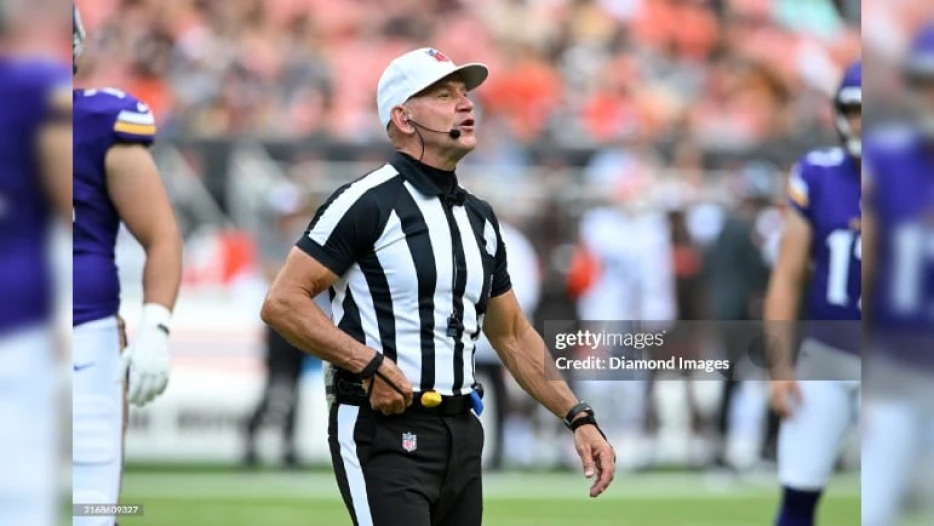 Steelers’ Secondary Will Need A Clean Game With Clete Blakeman Refereeing Steelers-Patriots