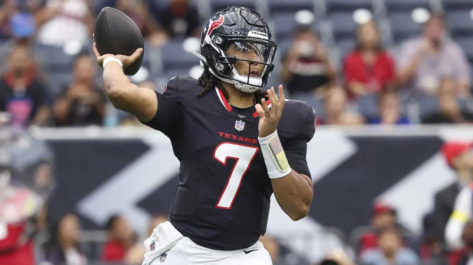 Watch CJ Stroud’s unusual pregame routine before MNF