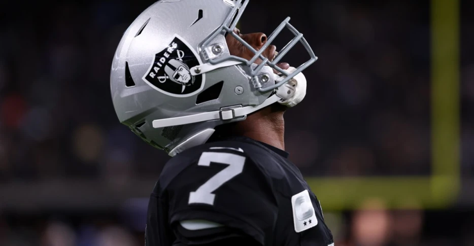 What they’re saying, Geno Smith lets Raiders down against Chargers