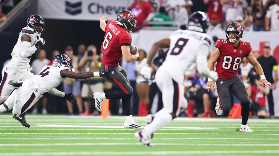 Buccaneers QB Baker Mayfield’s savage response to taking hard hit vs. Texans
