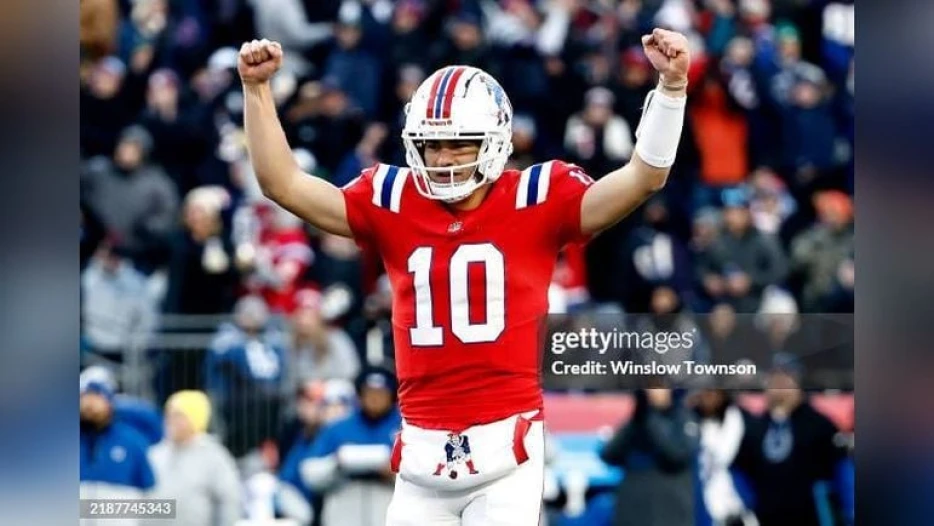 Patriots QB Drake Maye Reveals How He Modeled His Game After ‘Special Talent’ Aaron Rodgers