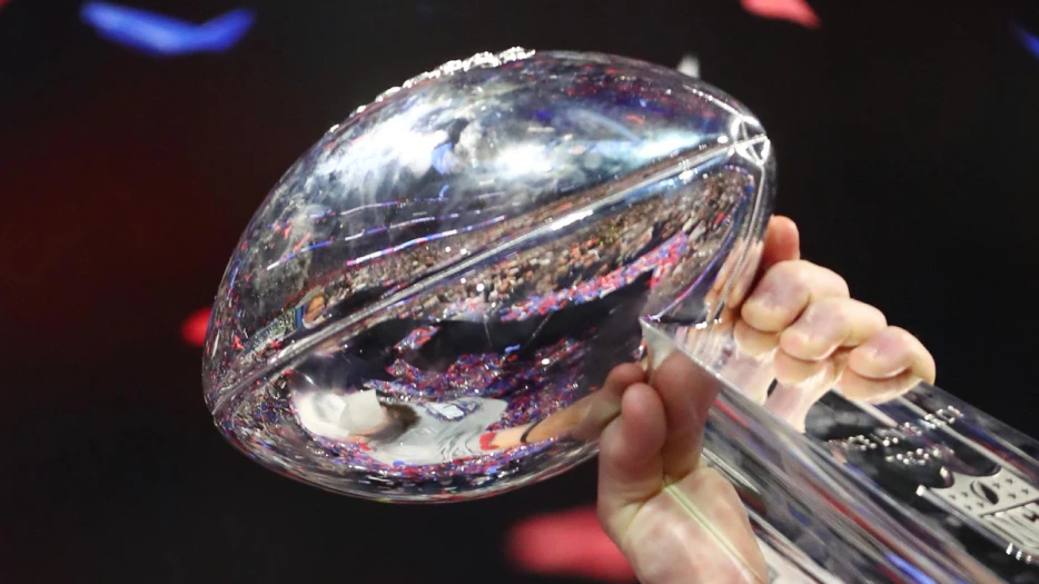 10 NFL Teams That Overcame A Rough Start To The Season To Win The Super Bowl