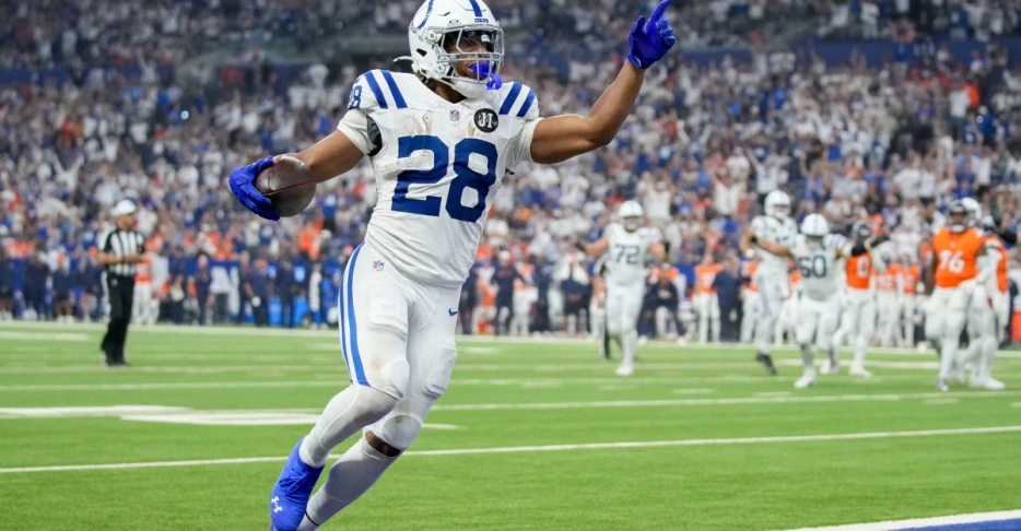 Colts RB Jonathan Taylor is Emerging as a Complete Back