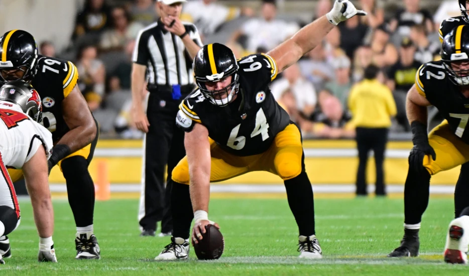 Injury Feared to Be Serious for Steelers Offensive Lineman
