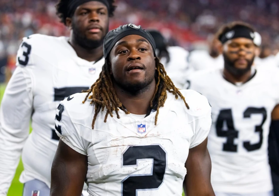 Las Vegas Raiders: Key Players Who Need More Snaps in Week 3