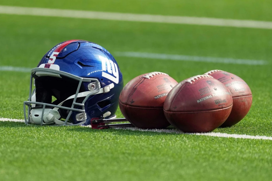 NFC Notes: CeeDee Lamb, Tyrone Tracy, Cam Skattebo, Commanders, Cowboys, Giants