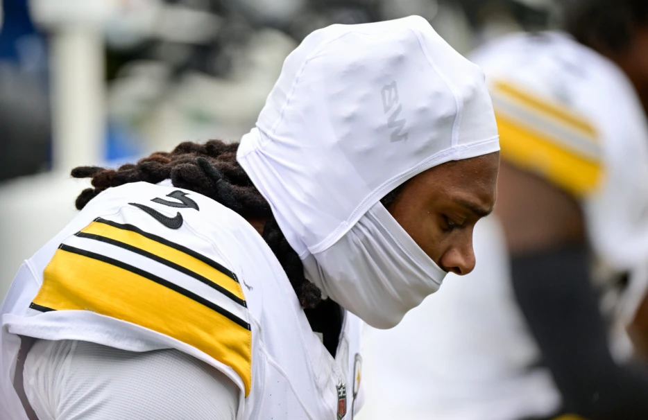 Patriots Playmaker Praises Steelers Struggling Defense