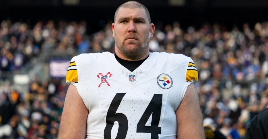 Steelers offensive lineman out for season with torn ACL